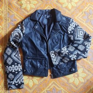 Cropped faux leather jacket